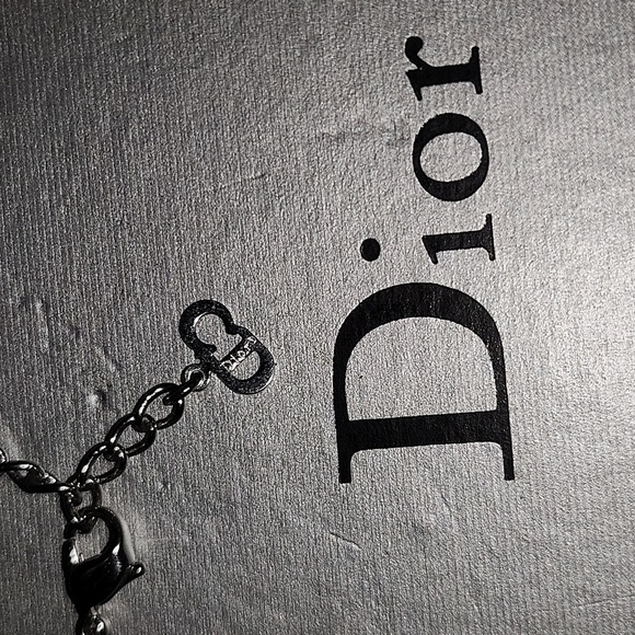 Dior 📦  Necklace Authentic 💯 - Picture 2 of 7